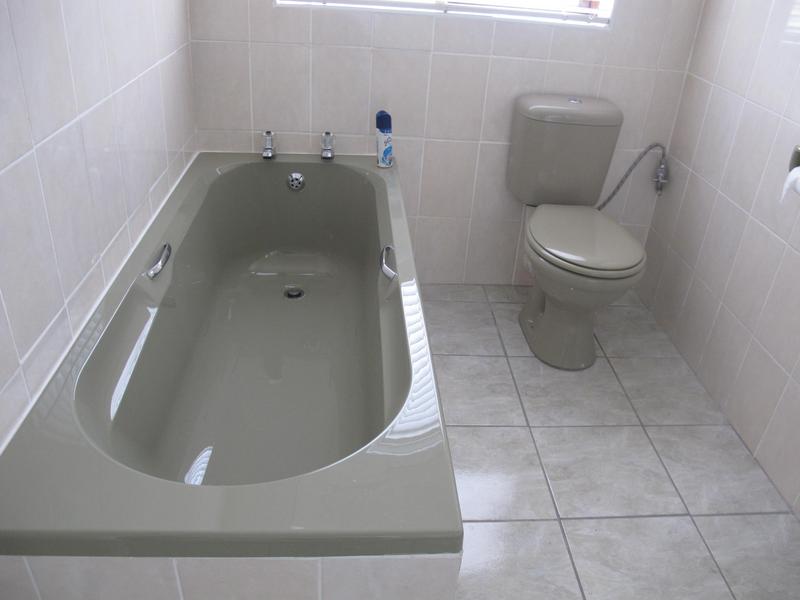 To Let 2 Bedroom Property for Rent in Wynberg Upper Western Cape